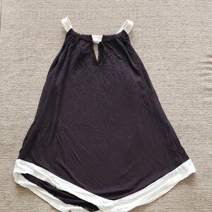 Stylish Black and White Sleeveless Top